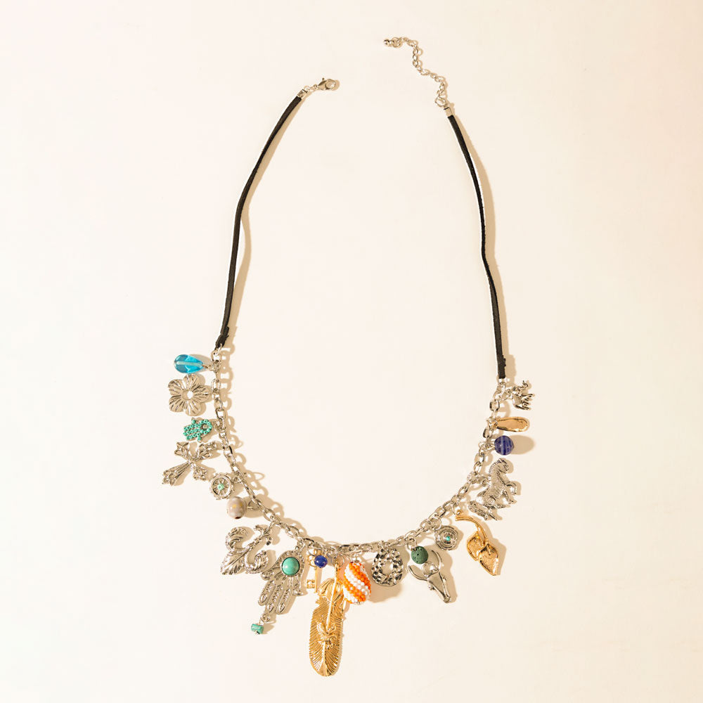 Collier de la Collection O'mine de Myra Charms