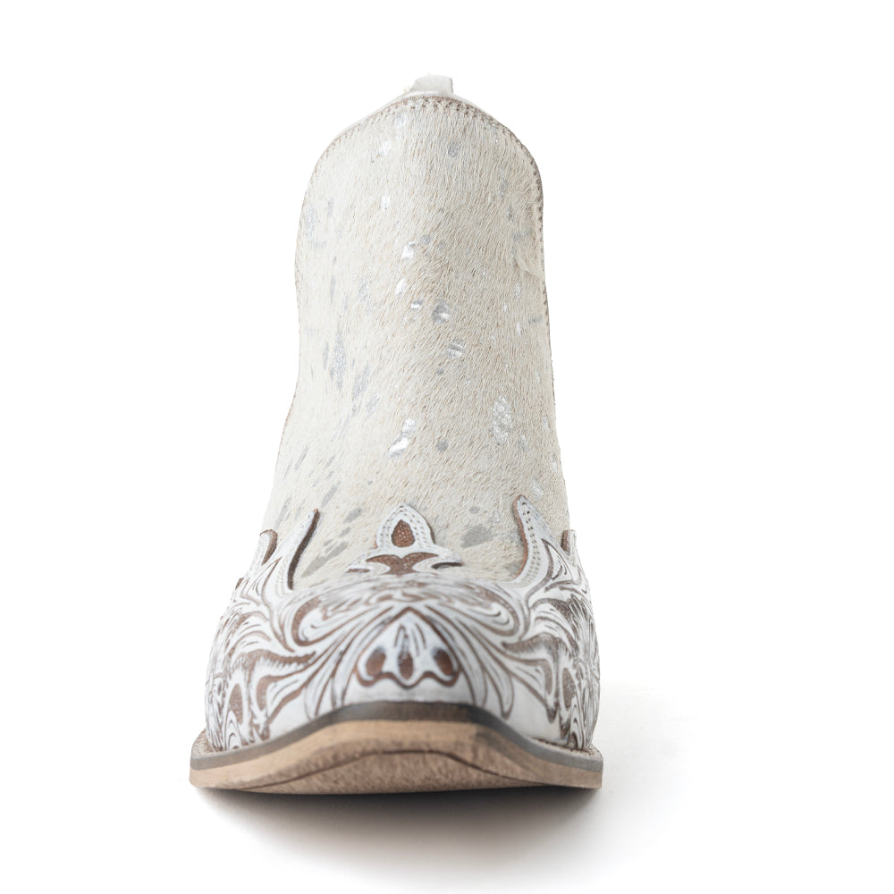 Bottines en cuir ciselé Myra Starlit Range, coloris Frosted Mist
