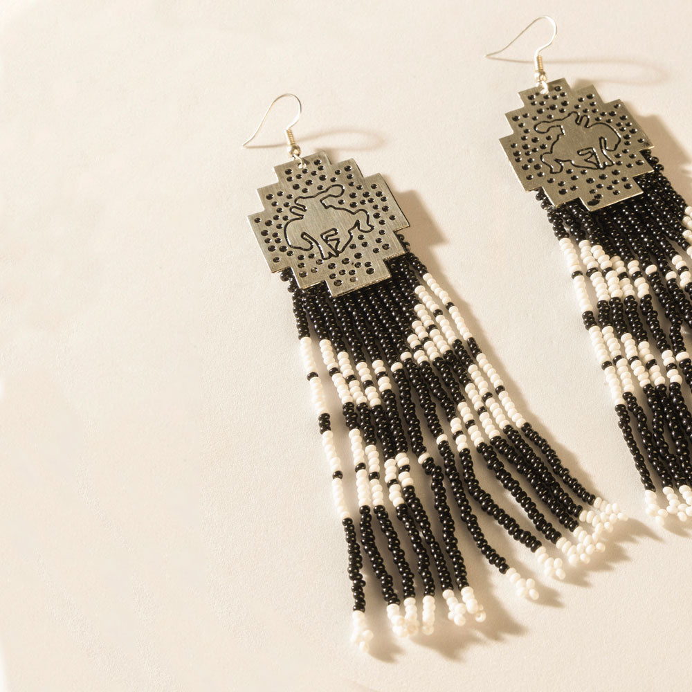 Boucles d'oreilles perlées Stallion Smoke noires cendrées