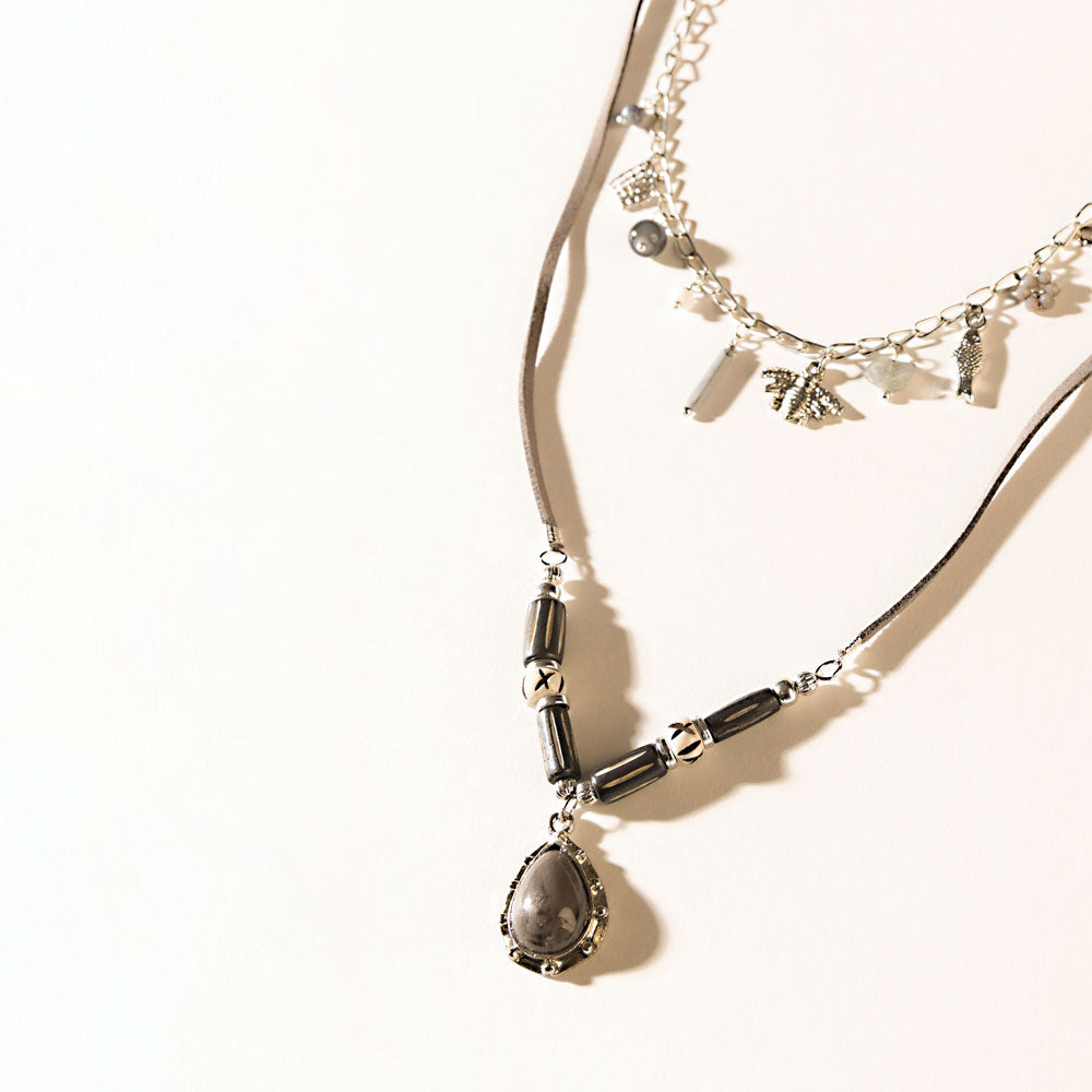 Collier « Vœu du Vagabond » en argent charbon