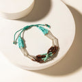 Bracelet de perles « Love » de Myra Rustler à Rover Mesa