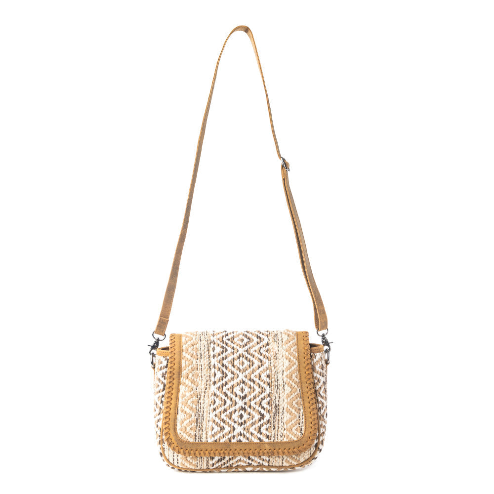 Sac à bandoulière tissé Myra Moonlace Range en Beige Mojave