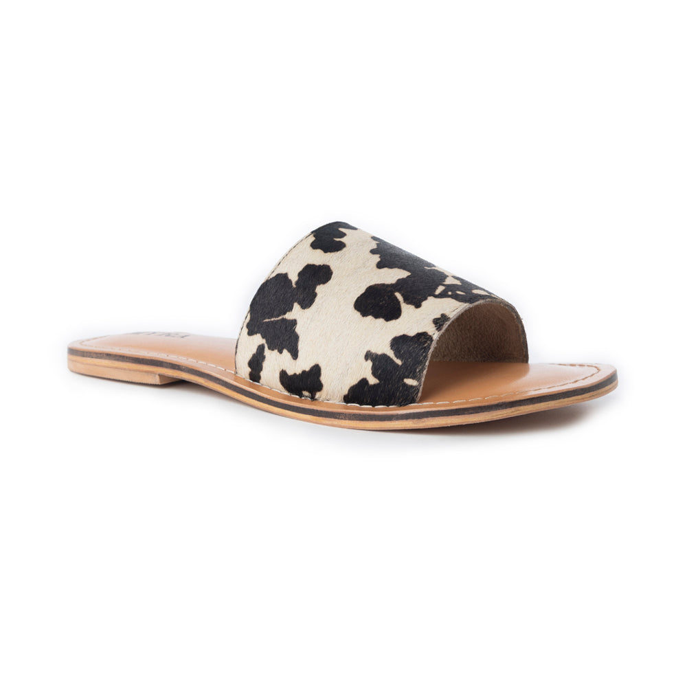 Sandales en cuir de veau velu Myra Mojave Herd, coloris blanc crème