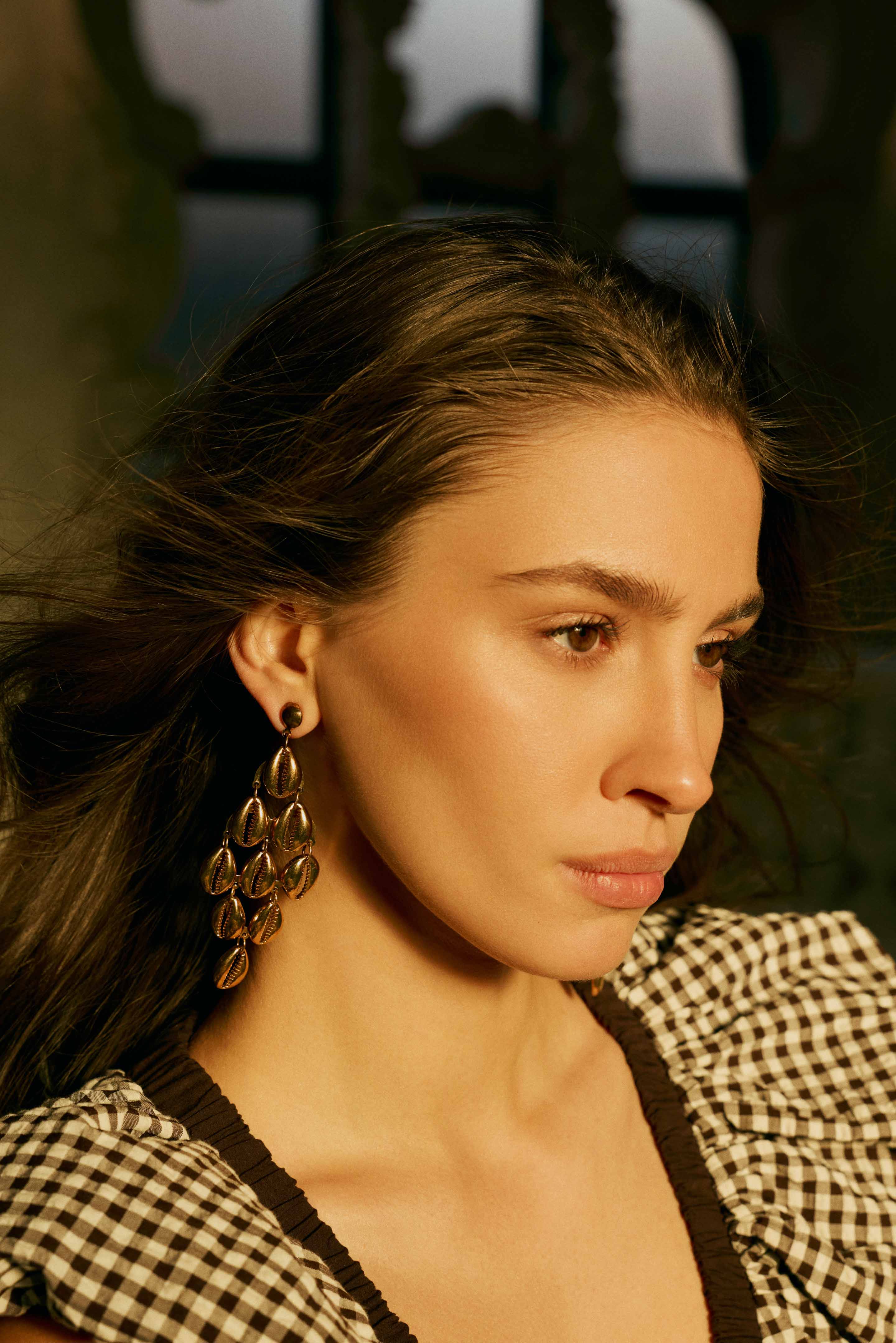 Boucles d'oreilles Myra Shell de la collection Desert Tide