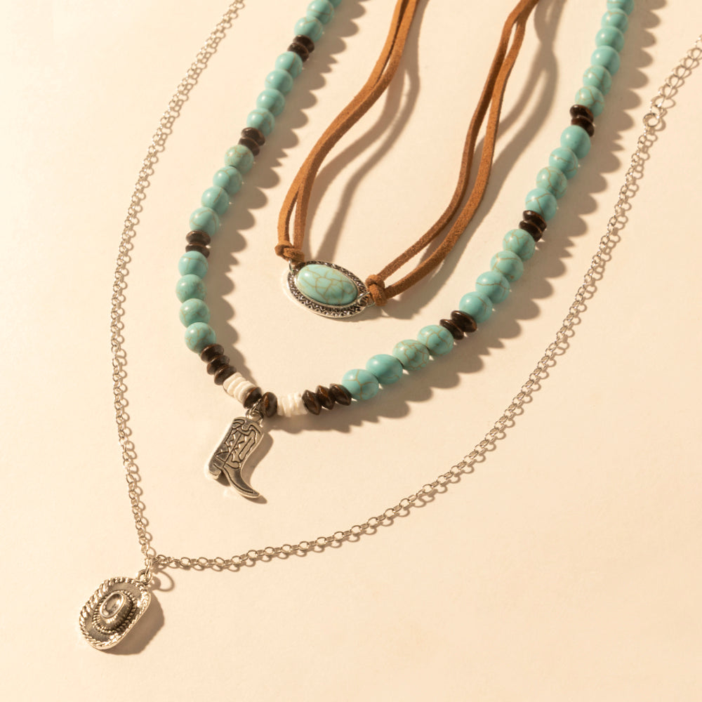 Collier à plusieurs rangs Myra Cody Charm pour femme avec perles turquoises et détail fer à cheval pour un style western