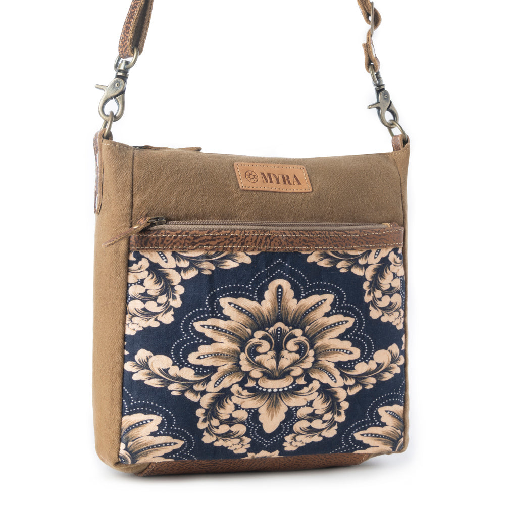 Sac bandoulière vintage Myra Crestbloom pour femmes en marine avec détails imprimés