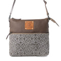 Sac à bandoulière vintage Myra Wildprint Trail pour femme, coloris olive avec détails en mosaïque.