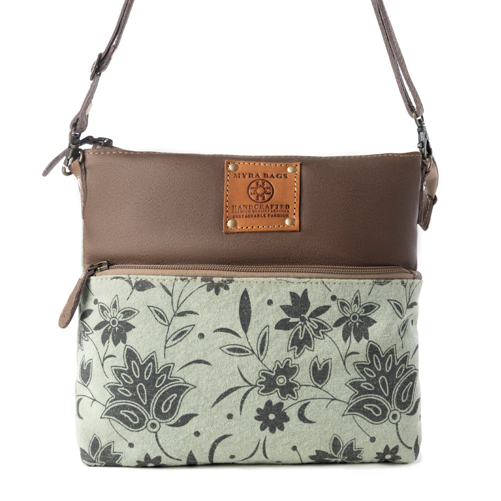 Sac bandoulière Myra Wildprint Trail en toile recyclée pour femme, couleur sauge avec détails floraux