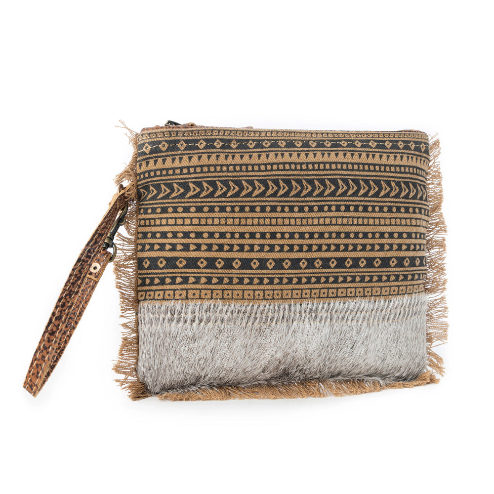 Pochette Myra Trailmark Western pour femme, couleur olive avec détails en poil de vache.