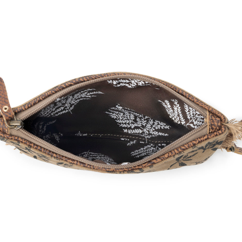 Pochette Myra Trailmark Western pour femme, couleur olive avec détails en poil de vache.