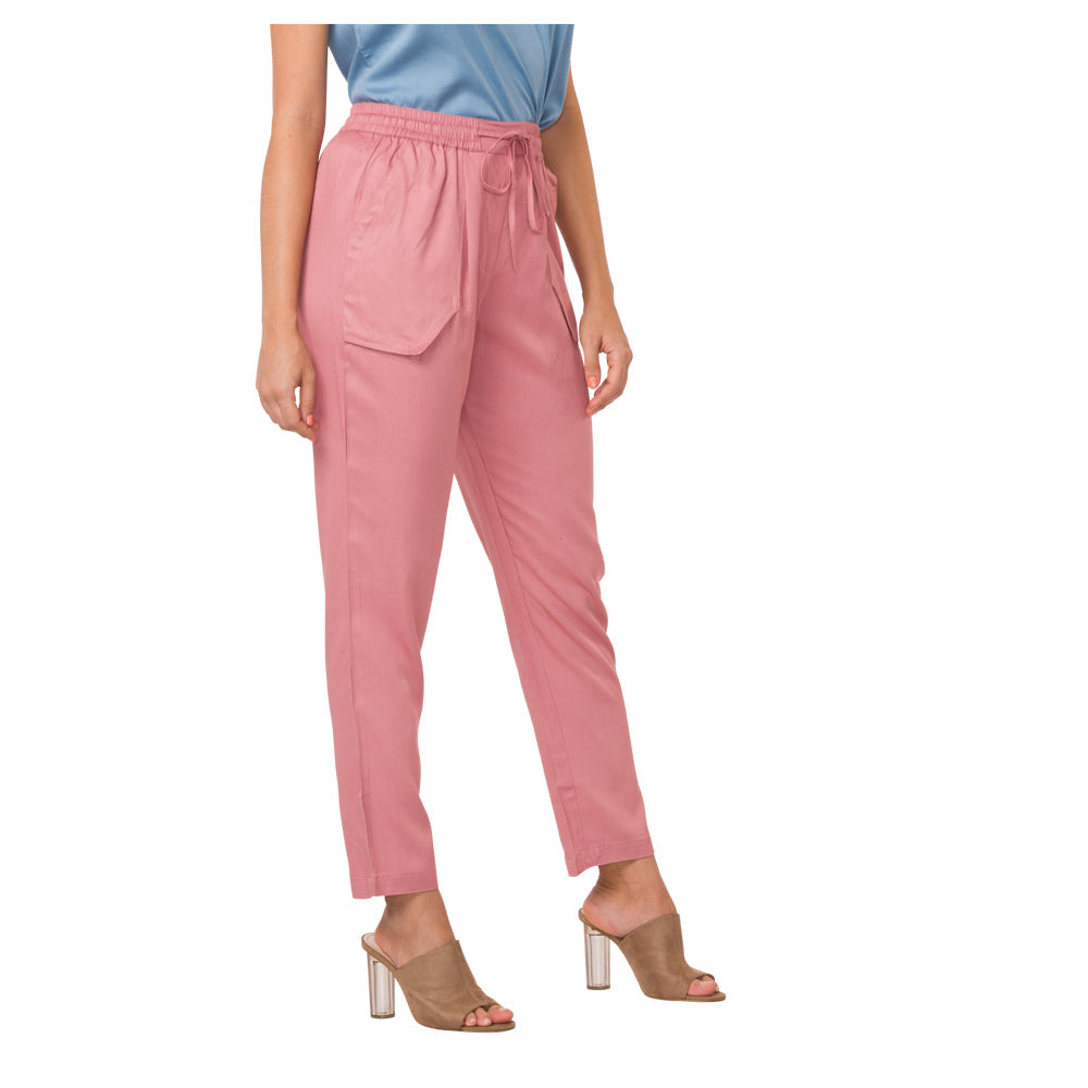 Pantalon étoilé en forme de tronc de cône