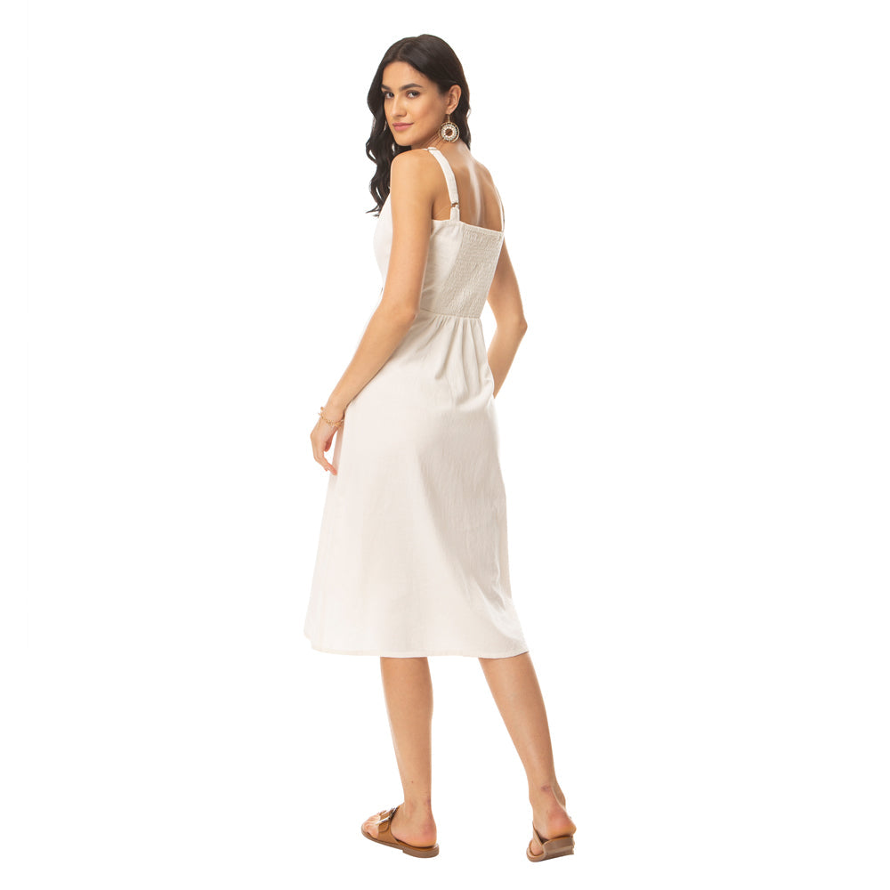 Robe blanche boutonnée séduisante