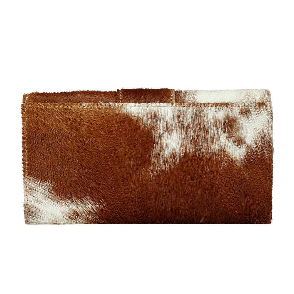 Portefeuille Myra Prairie Loop en cuir de vachette à poil ras pour femme, avec design à trois volets, fermeture à anneau en laiton, finition en cuir de vachette de style western