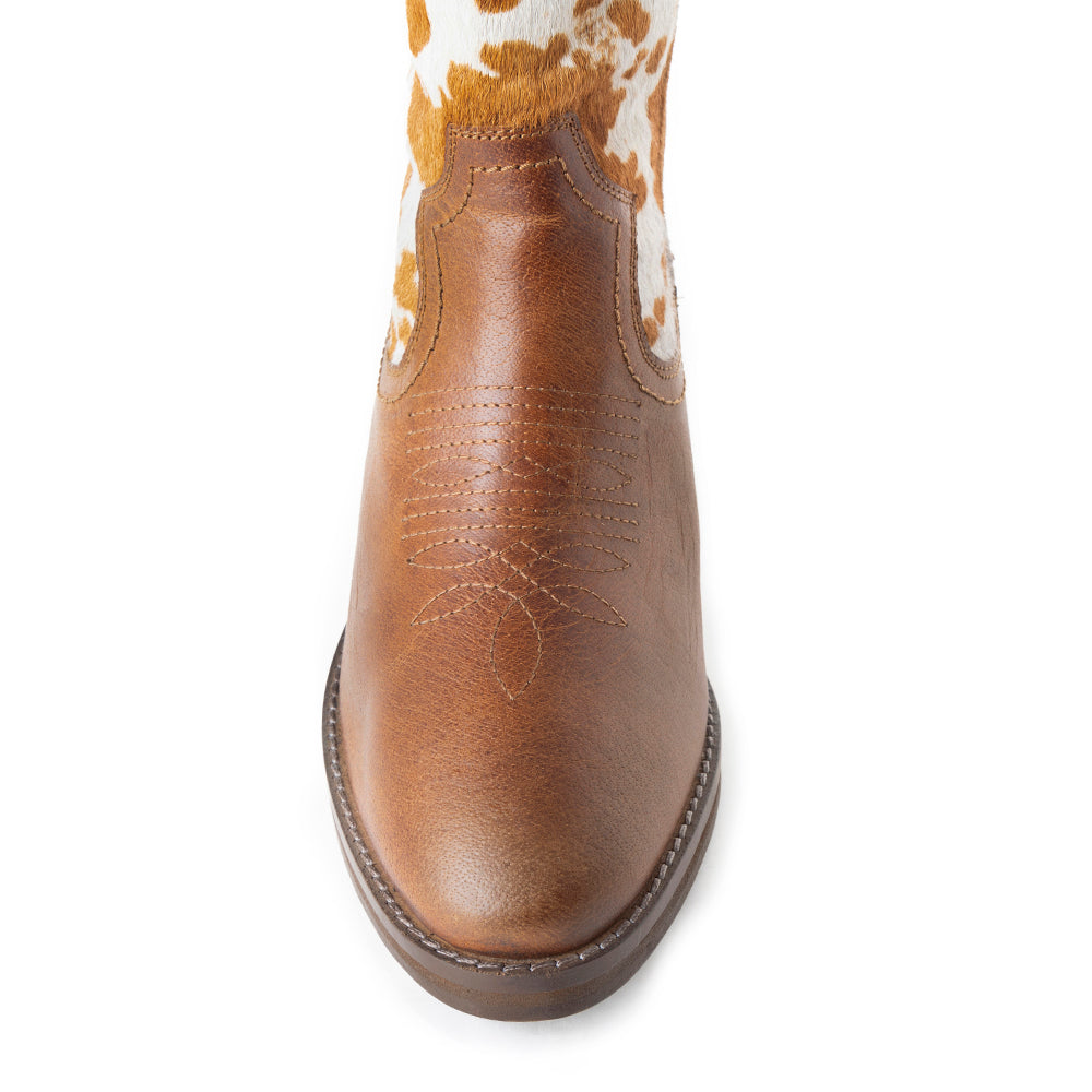 Pointy Beige Boots