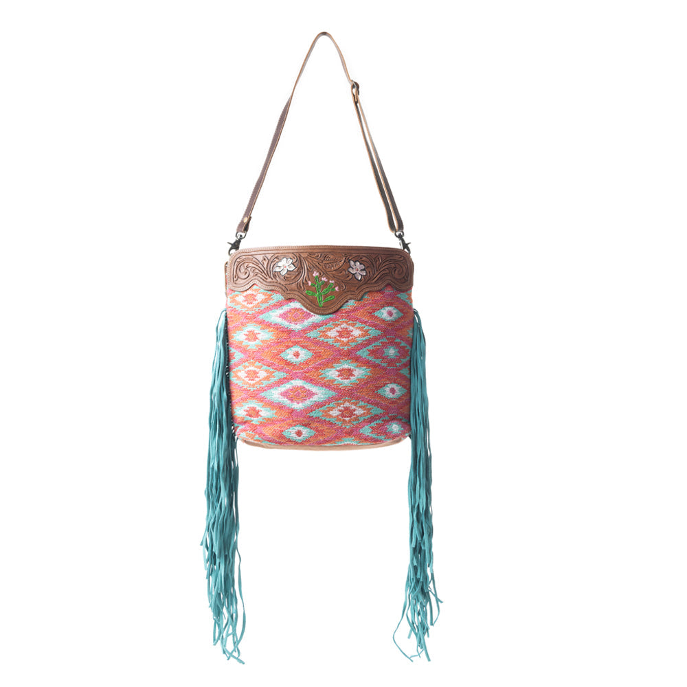 Sac en cuir repoussé rose Pantone