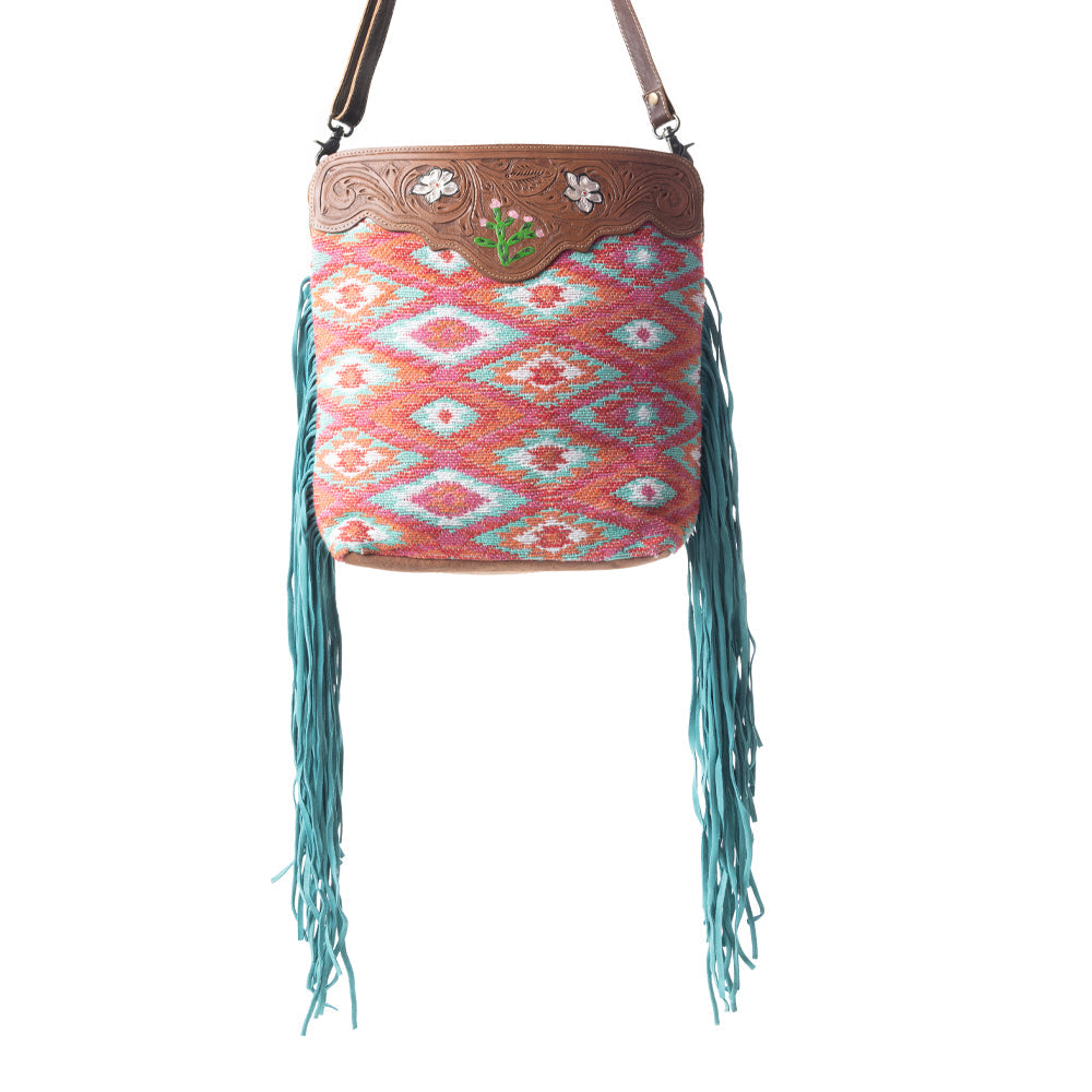 Sac en cuir repoussé rose Pantone