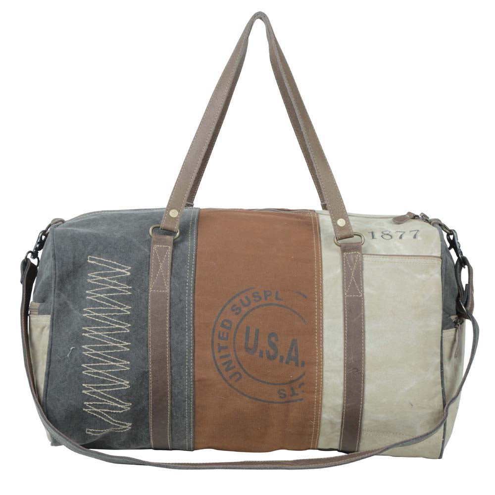 Sac de voyage à l'esthétique neutre