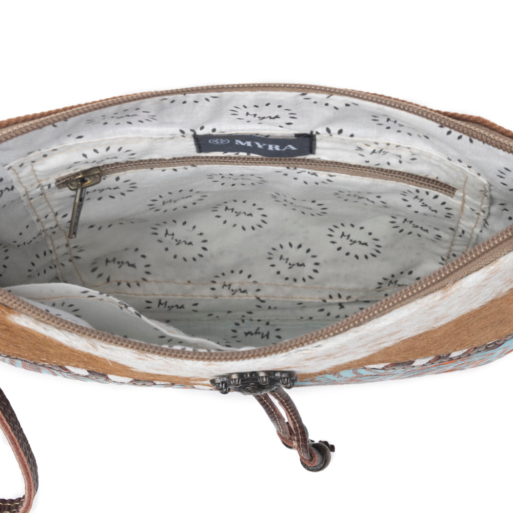 Sac bandoulière en cuir gaufré Myra Blue Isle pour femme, petit format, style western avec accents Hairon