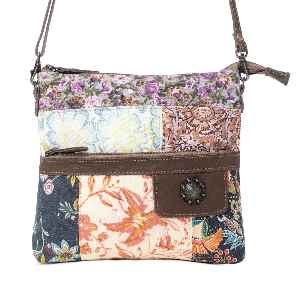 Sac bandoulière patchwork Myra La Fleur – Panneaux en toile florale, accents en cuir marron, sac à main bohème de cowgirl pour tous les jours