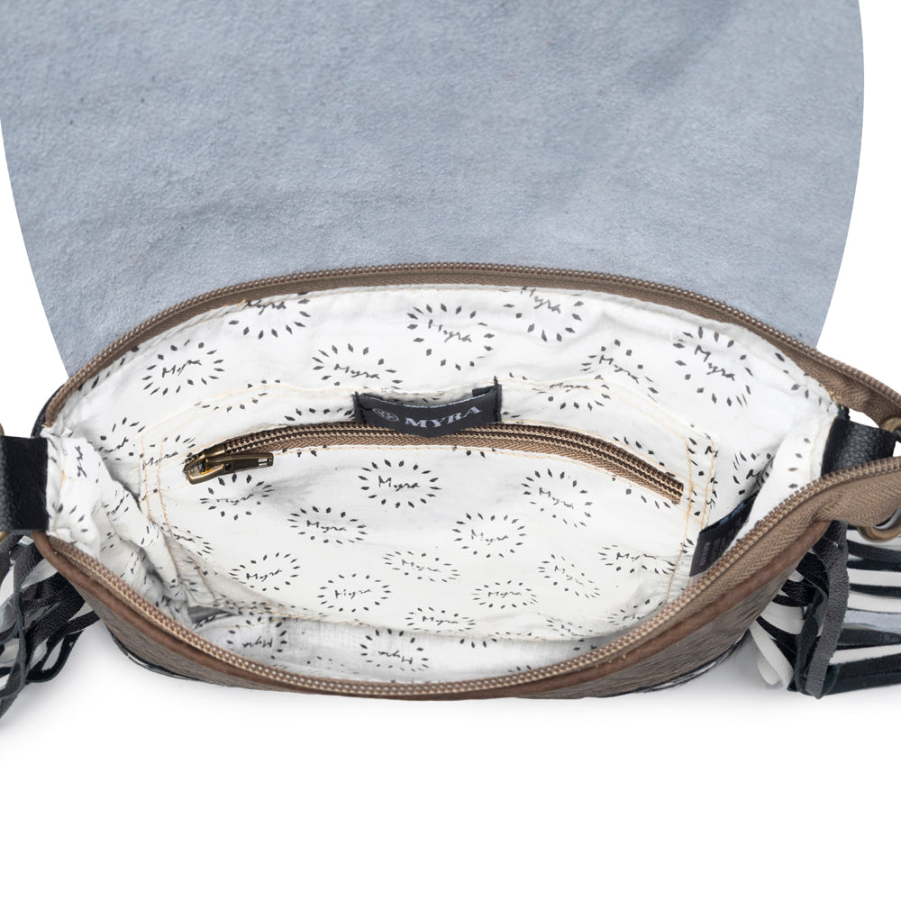Sac à bandoulière en cuir Myra Corral Tempo à dissimulation – Sac à bandoulière en hairon frangé avec sangle réglable pour une touche robuste