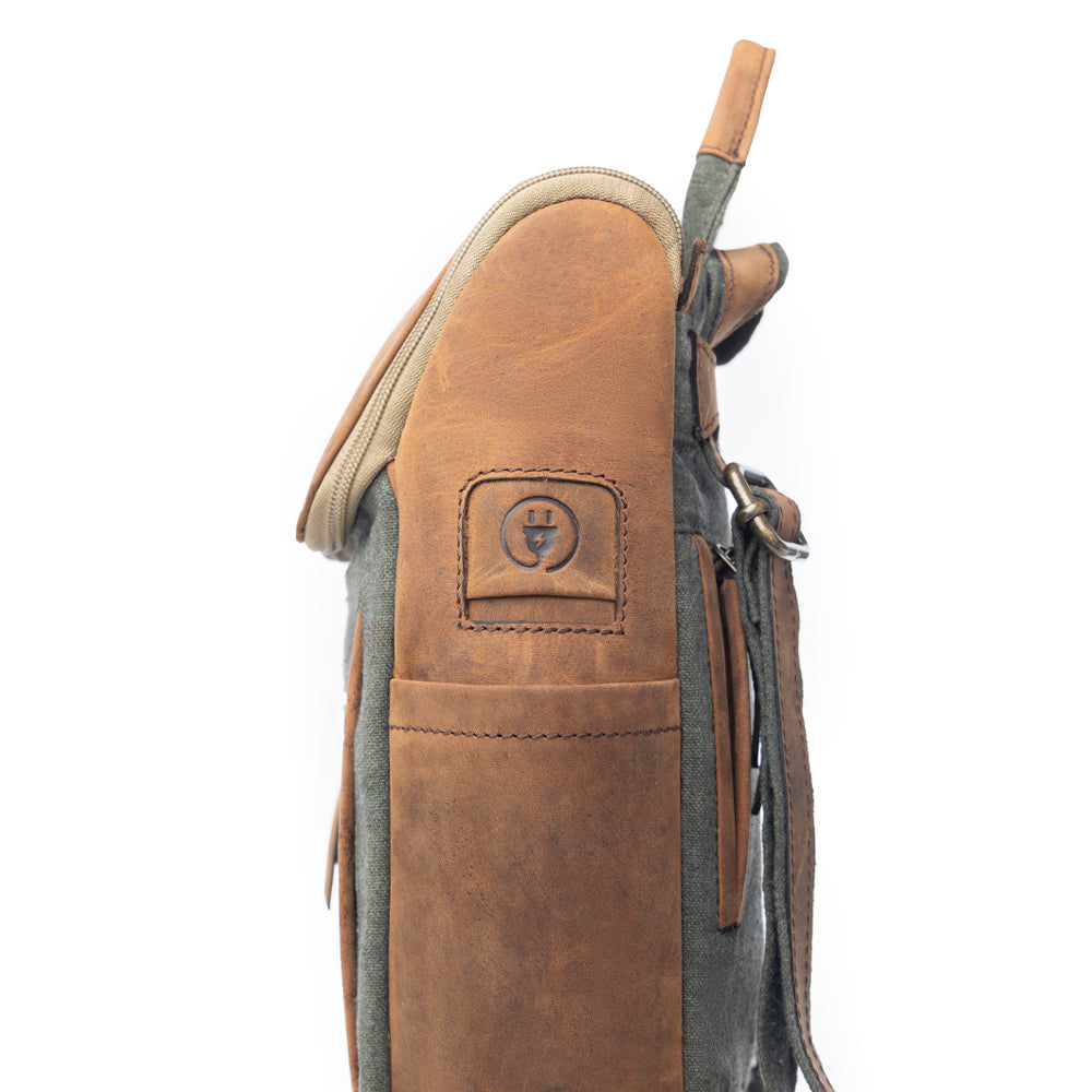 Sac à dos Myra Carriage Port Slimline – Rabat en cuir vieilli, sac à dos rustique pour les trajets quotidiens et les voyages en plein air