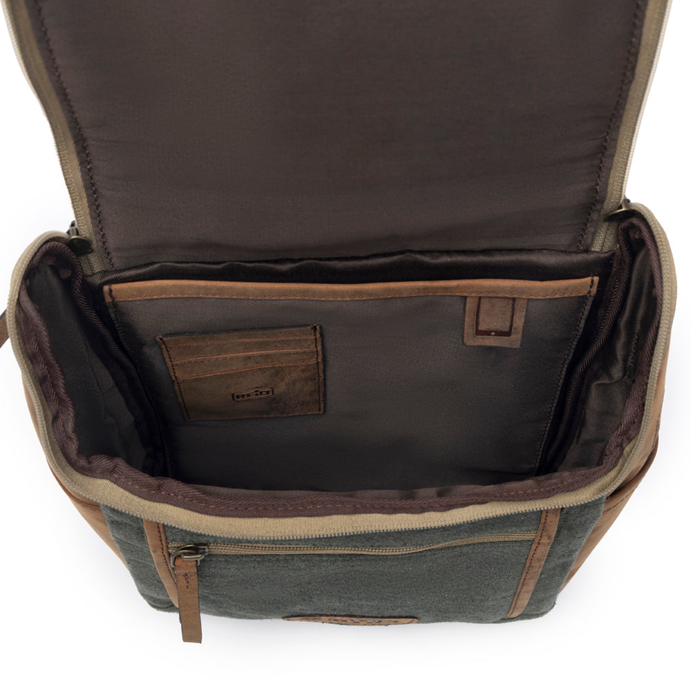 Sac à dos Myra Carriage Port Slimline – Rabat en cuir vieilli, sac à dos rustique pour les trajets quotidiens et les voyages en plein air
