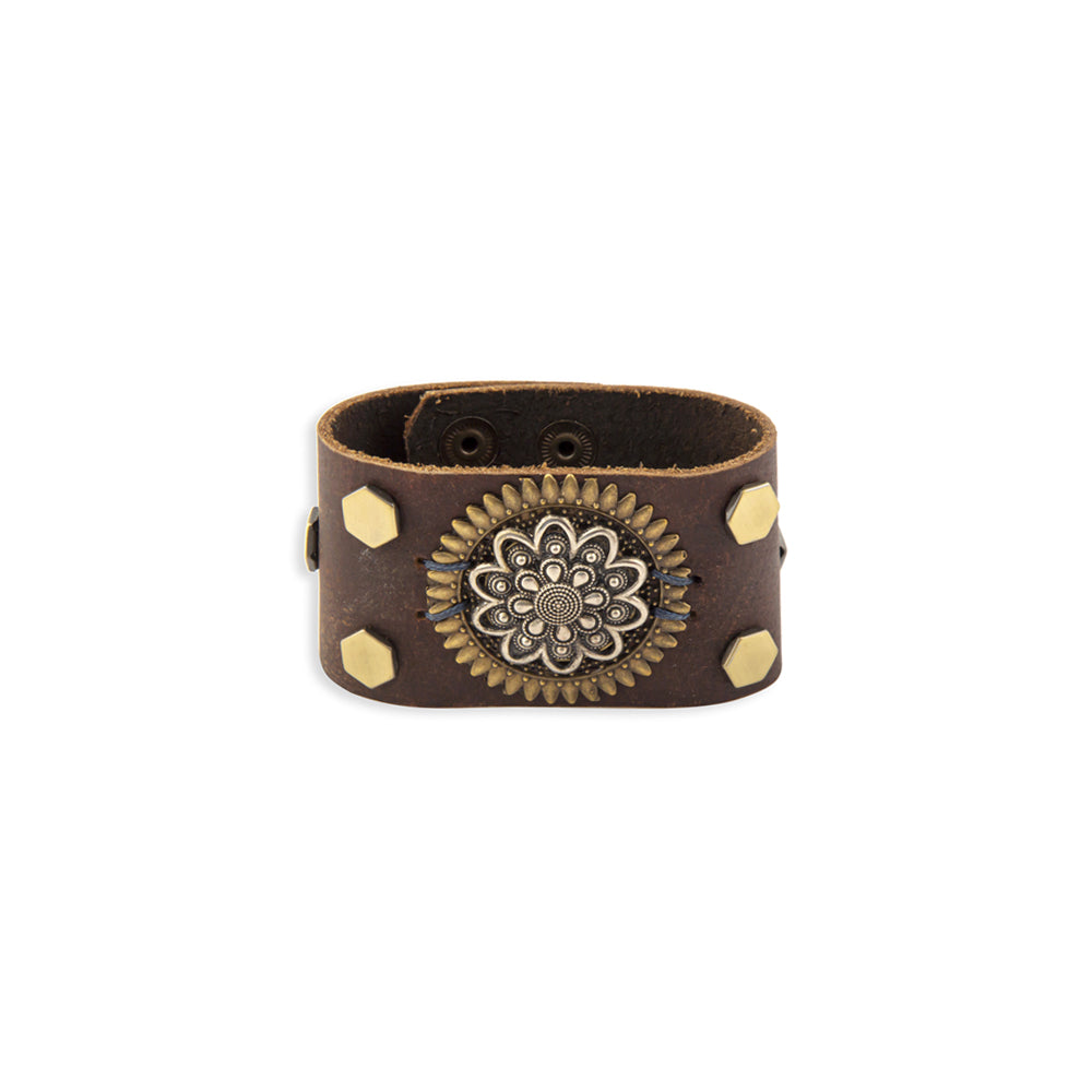 Bracelet manchette en cuir et médaillon Eagle’s Cry