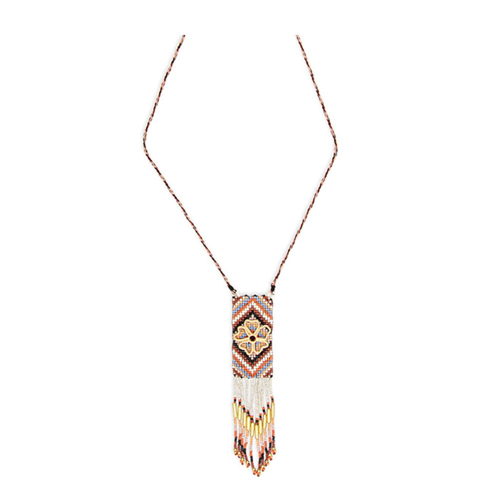Histoire du collier inspiré de perles Min tribal
