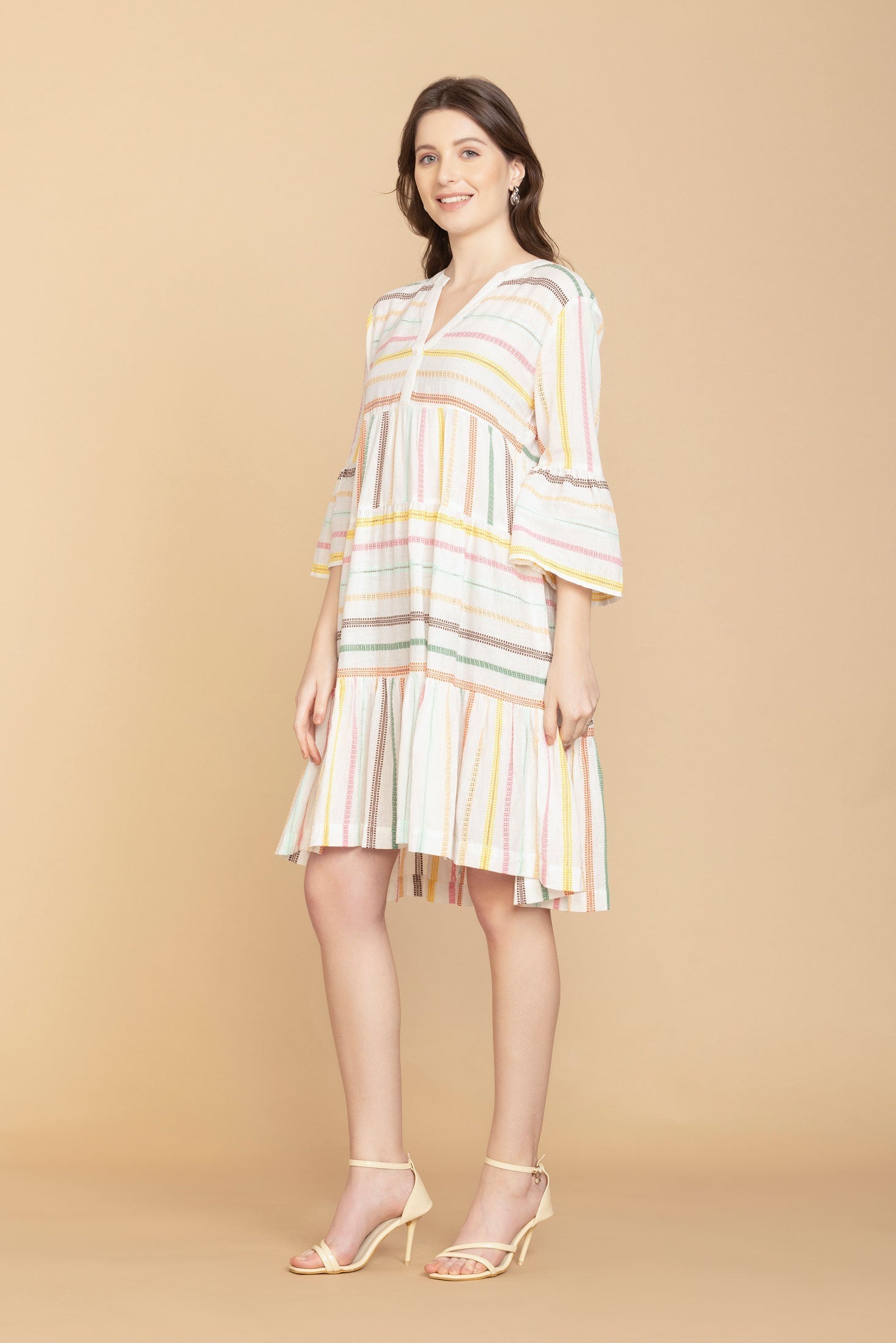 Robe mi-longue à encolure en V et manches mi-longues Spring Skies