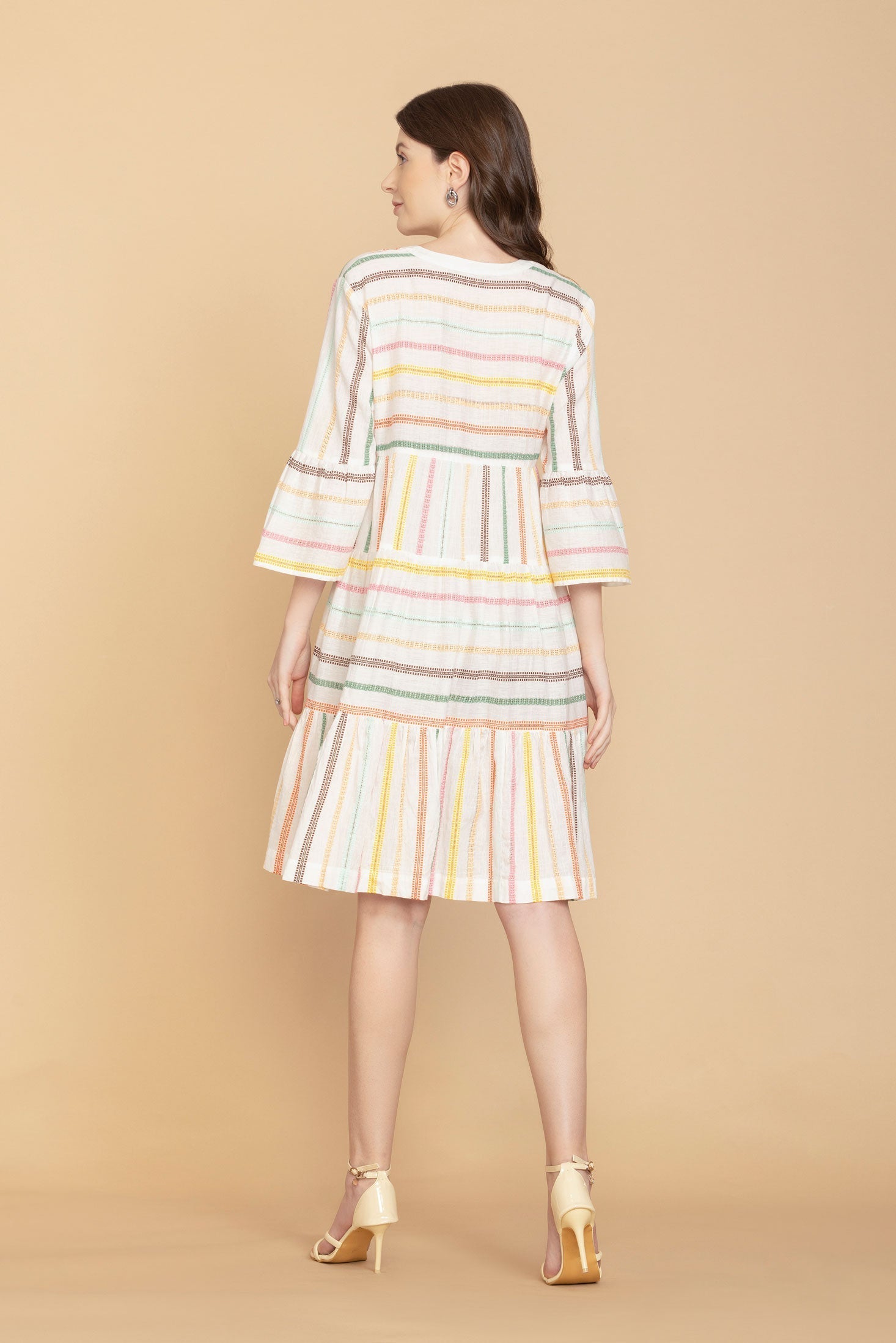 Robe mi-longue à encolure en V et manches mi-longues Spring Skies
