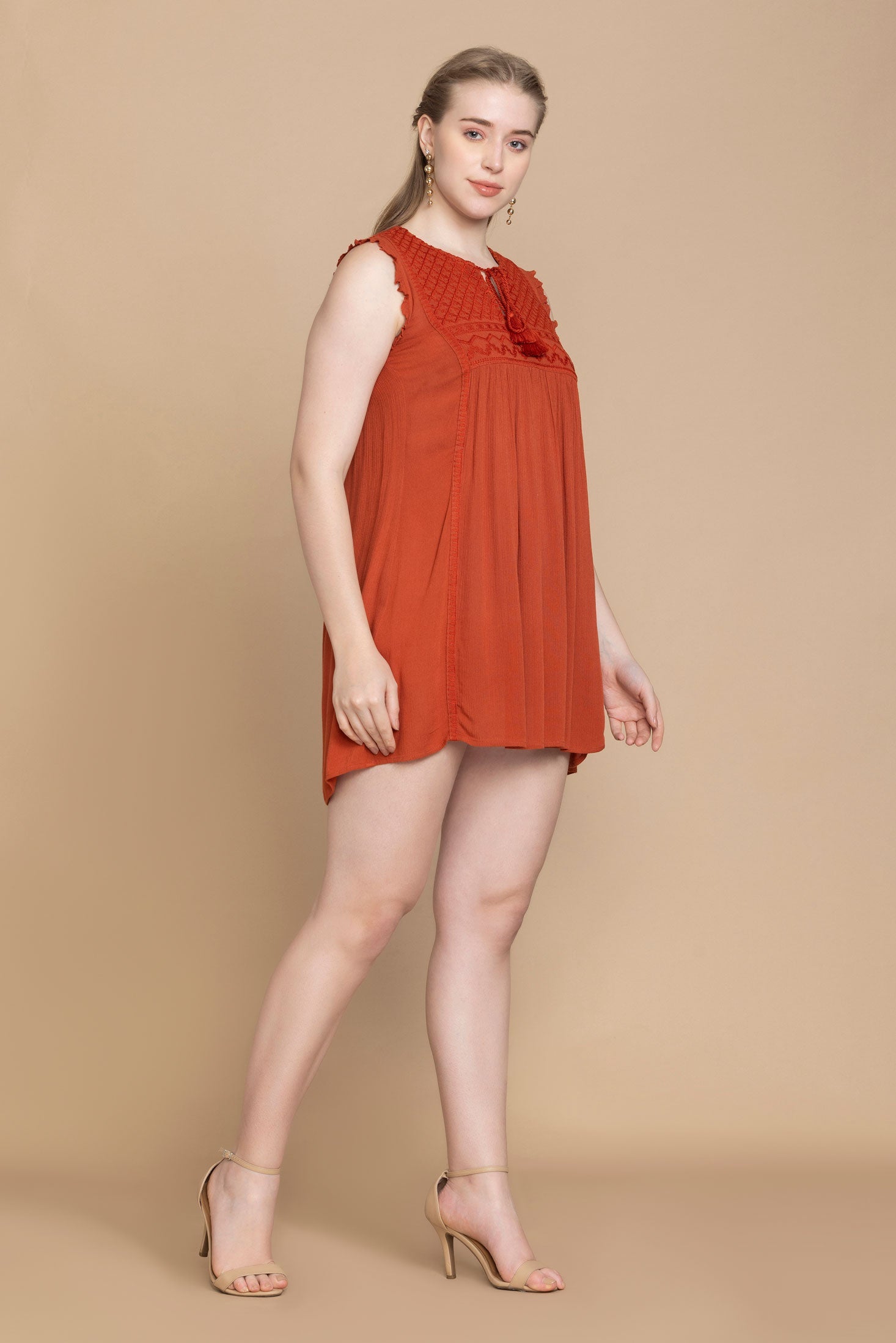 Robe brodée Tammarinda