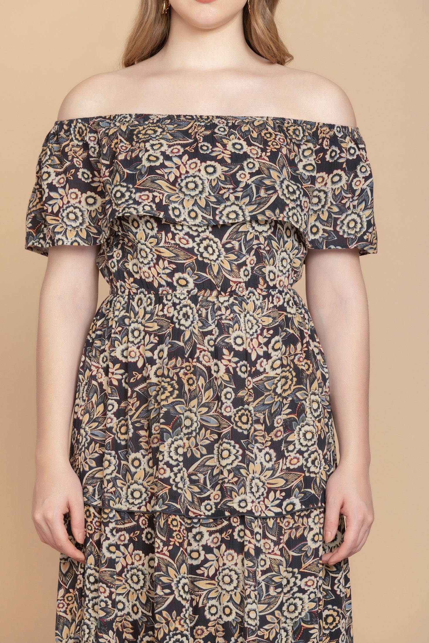 Robe Bohera Miss Lorraine à épaules dénudées et taille basse