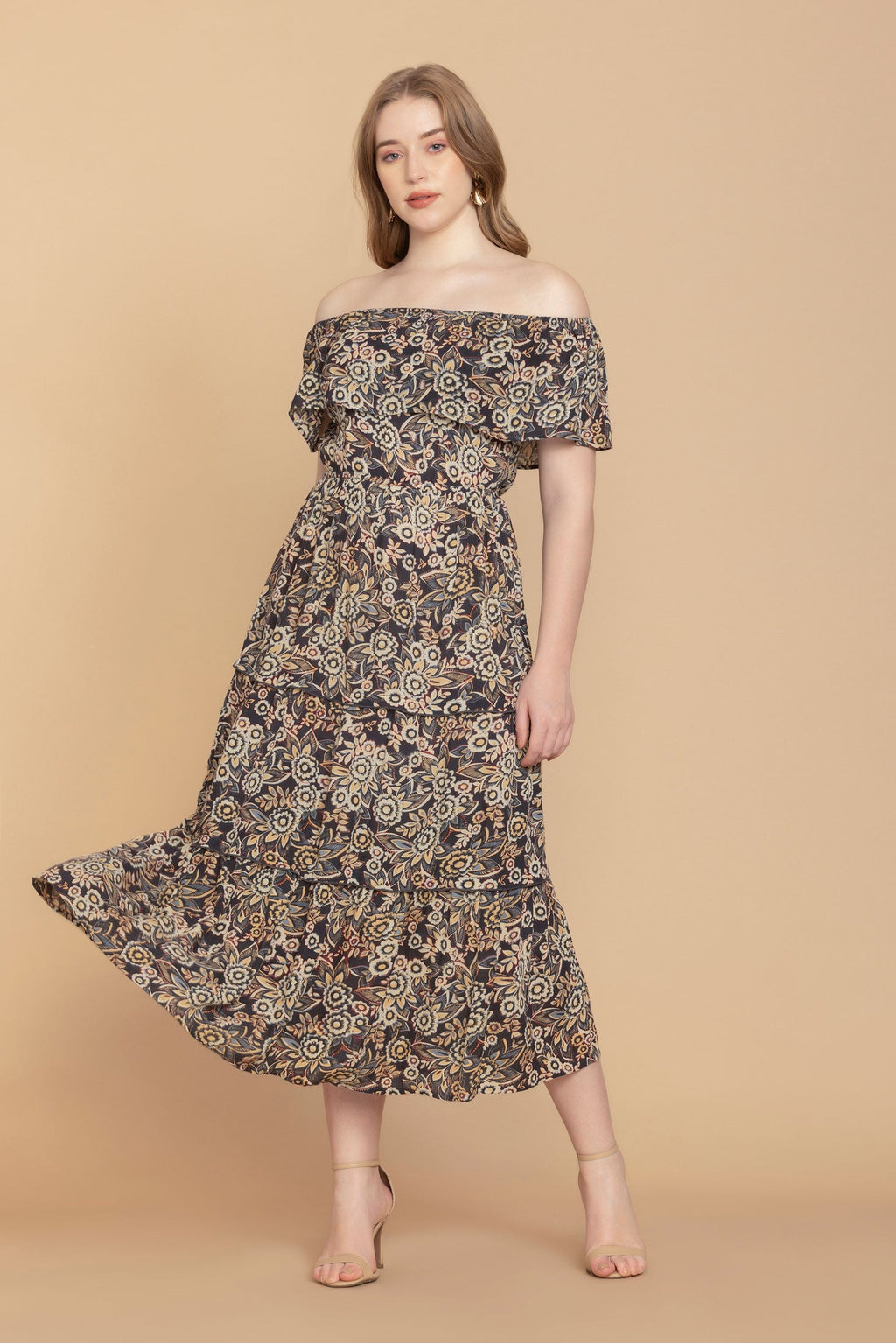 Robe Bohera Miss Lorraine à épaules dénudées et taille basse