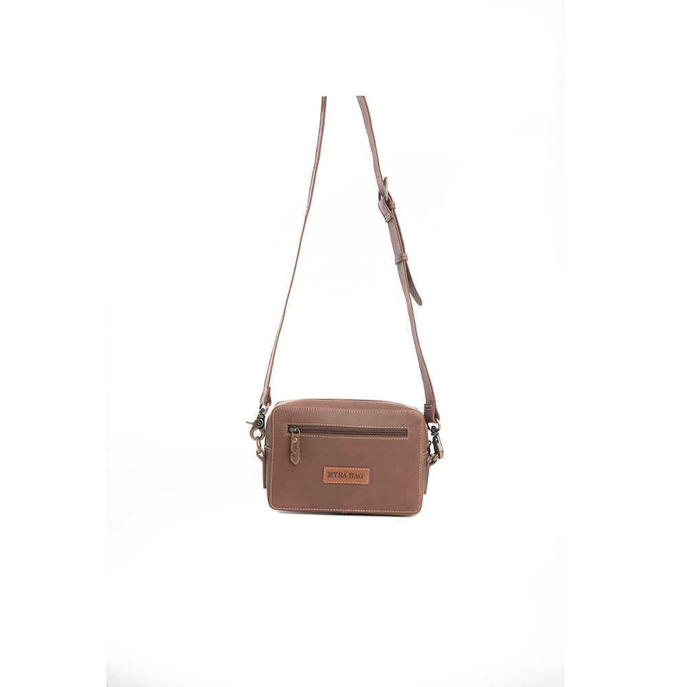 Sac en cuir repoussé « Vents de la Rose »