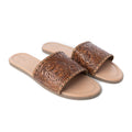 Mules en cuir gravé Myra Kasandra pour femme – Sandales de style western avec motif floral ciselé et semelle intérieure rembourrée