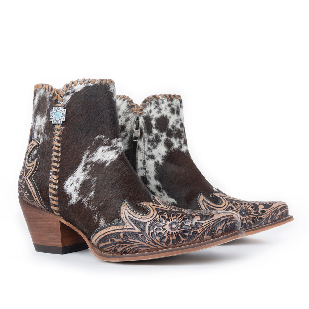 Bottes en cuir Myra Margie pour femmes - Bottines Hairon avec détails en cuir gravé à la main pour les couchers de soleil du Carnaval