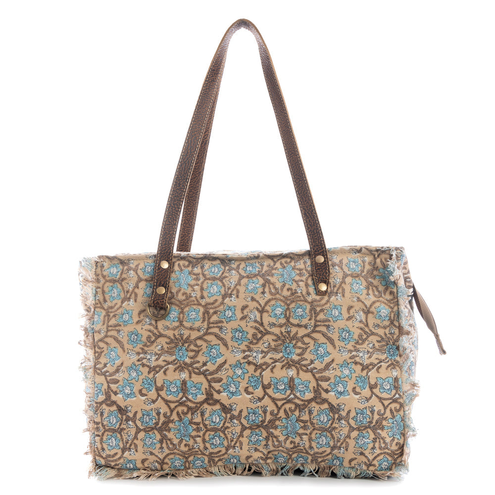 Sac de voyage floral Myra San Ysidro Falls pour femme – Tissu vieilli, poignées en cuir et détails de franges rustiques
