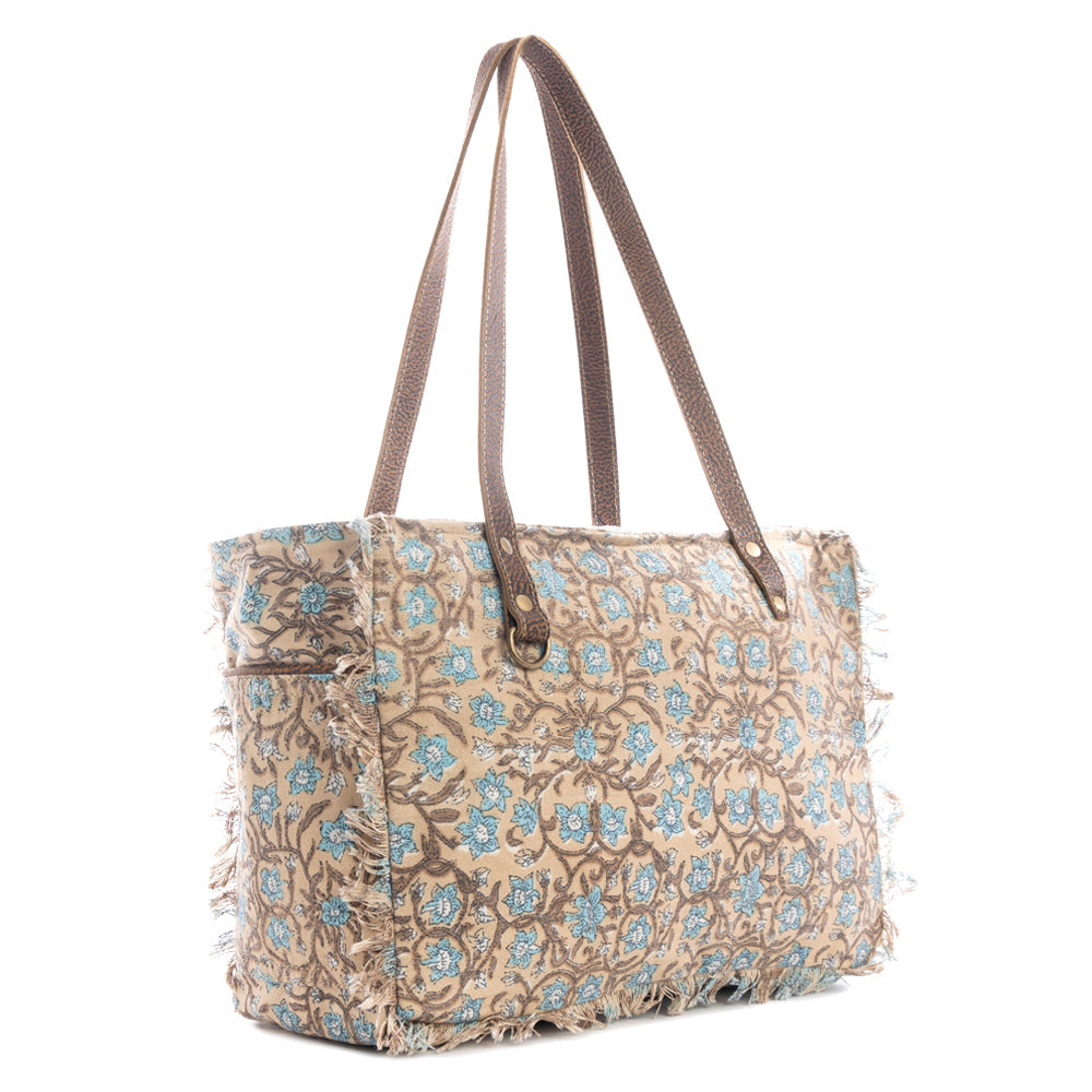 Sac de voyage floral Myra San Ysidro Falls pour femme – Tissu vieilli, poignées en cuir et détails de franges rustiques