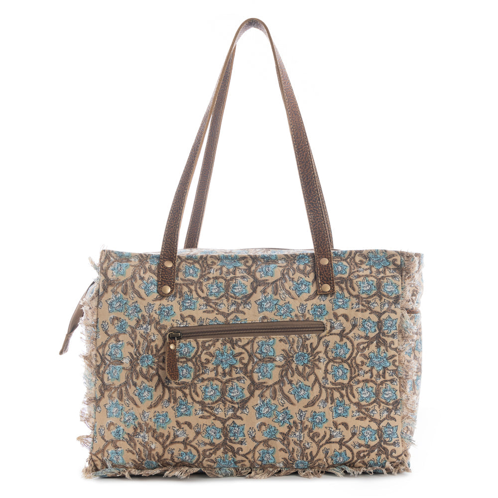 Sac de voyage floral Myra San Ysidro Falls pour femme – Tissu vieilli, poignées en cuir et détails de franges rustiques