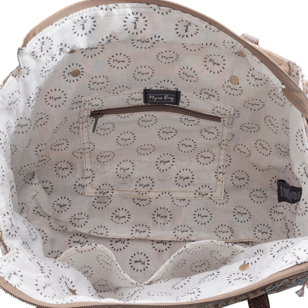 Sac de voyage floral Myra San Ysidro Falls pour femme – Tissu vieilli, poignées en cuir et détails de franges rustiques