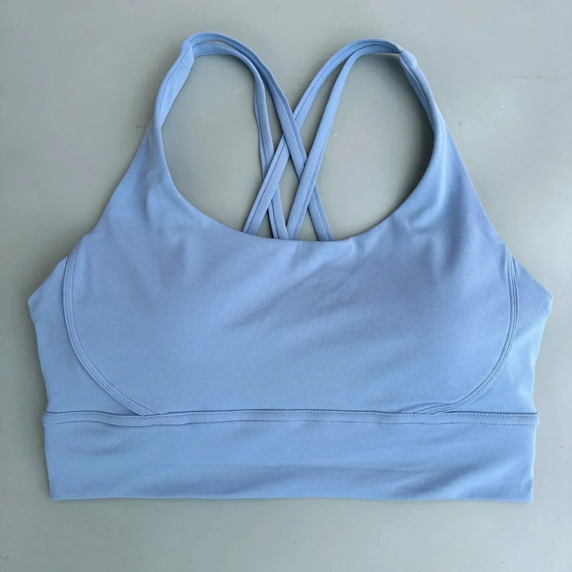 Soutien-gorge de sport uni pour femme, doux, haute résistance, haut moulant d'entraînement complet, gym, yoga, avec coussinets de poitrine