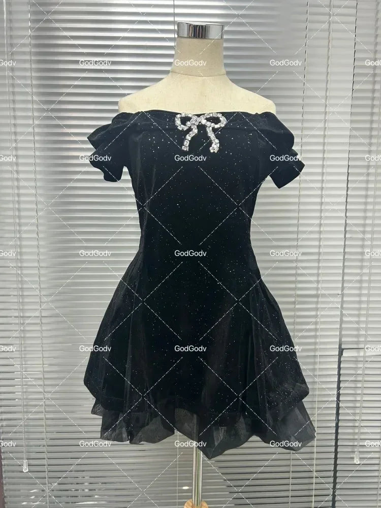 Robe noire vintage élégante pour femme - Robe mini rétro gothique à épaules dénudées pour femme - Tenues chic de fête d'anniversaire féeriques