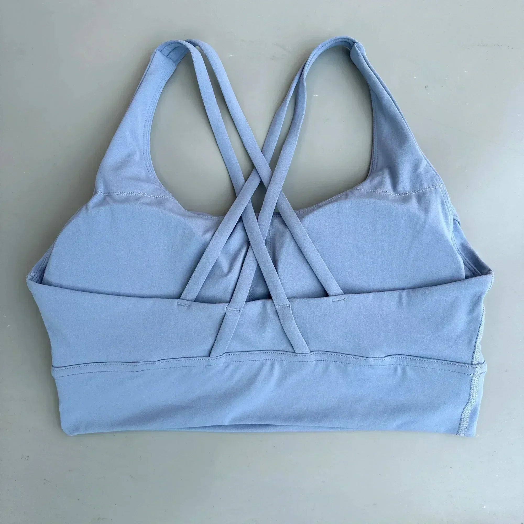 Soutien-gorge de sport uni pour femme, doux, haute résistance, haut moulant d'entraînement complet, gym, yoga, avec coussinets de poitrine