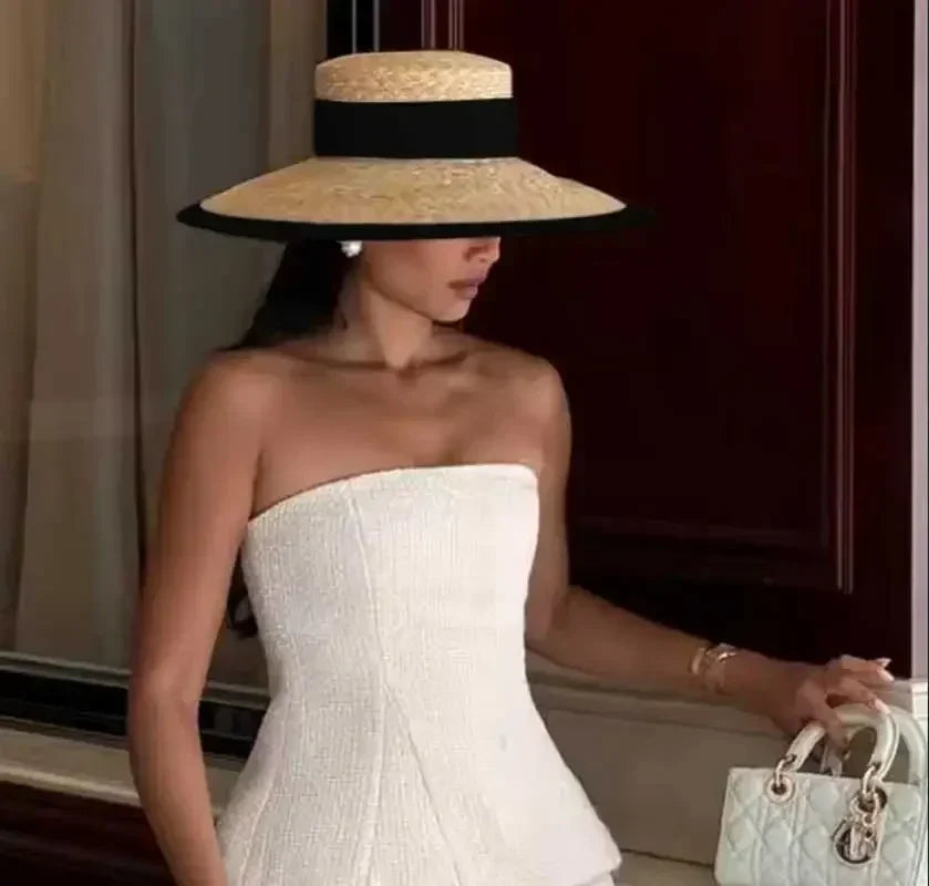 Chapeau de paille d'été élégant pour femmes, chapeau de soleil de voyage en bord de mer style Hepburn à large bord