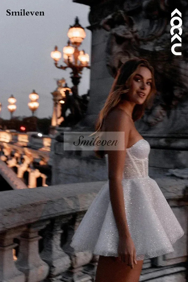 Robe de mariée courte Smileven, coupe trapèze, bustier en cœur, paillettes brillantes, mini robe de mariée, bustier en cœur, sur mesure.