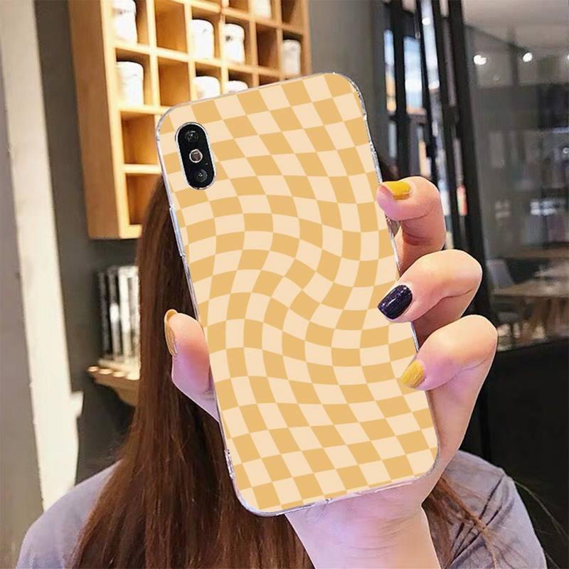 Coque de téléphone à motif damier moderne et unique pour iPhone 11 12 13 Mini Pro Max, motif damier noir et blanc, coque élégante pour filles