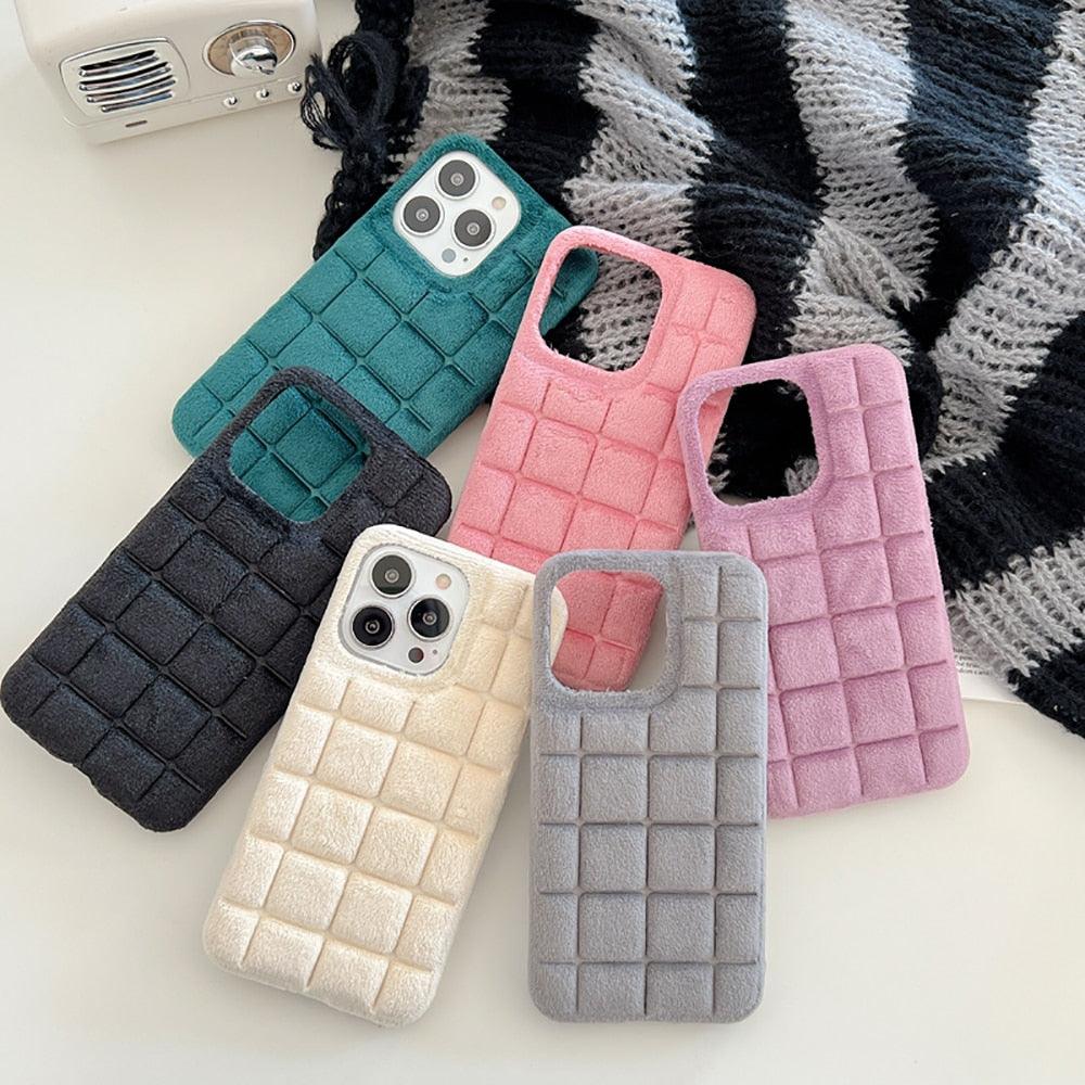 Coque de téléphone en fausse fourrure, chaude et moelleuse, à motif quadrillé, de couleur unie, pour iPhone 14 13 12 11 Pro Max Plus, coque arrière douce en silicone, antichoc, en fausse fourrure, pour iPhone