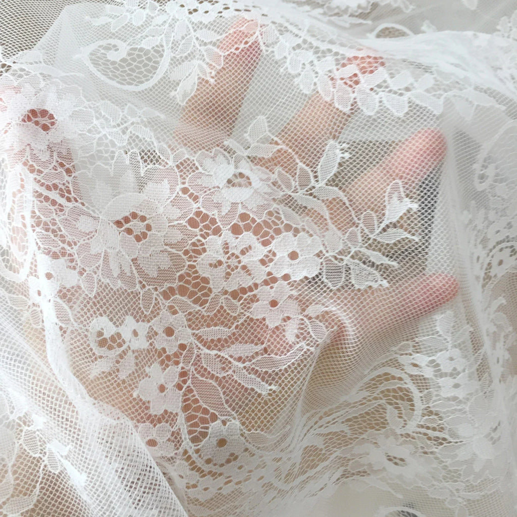 3 mètres/lot de Tissu en Dentelle de Chantilly Française Blanc cassé, Cils Broderie Dentelle Artisanat Voile de Mariée Accessoire de Dentelle Largeur 150cm