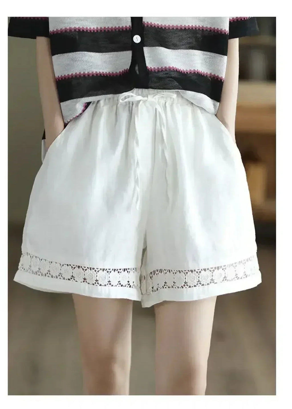 Short en coton et lin vintage taille haute élastique avec ceinture à nouer, brodé ajouré et coupe droite décontractée