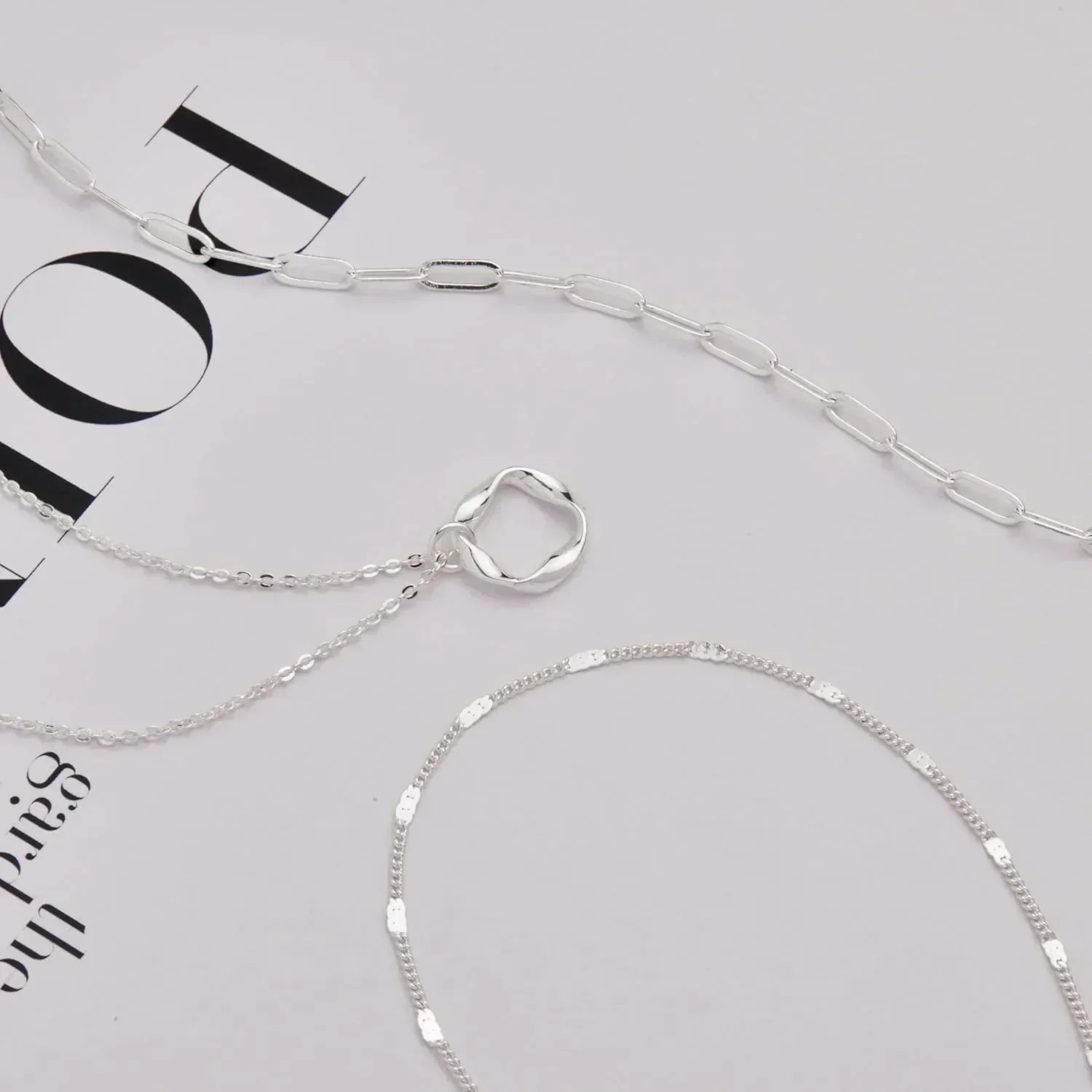 Colliers superposés en or pour femmes Collier empilable en plaqué or 14 carats et argent avec chaîne trombone et pendentif ras-du-cou pour femme